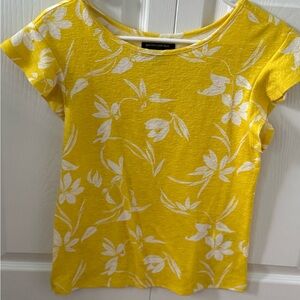 Banana Republic Yellow and White Floral Short Sleeve Top